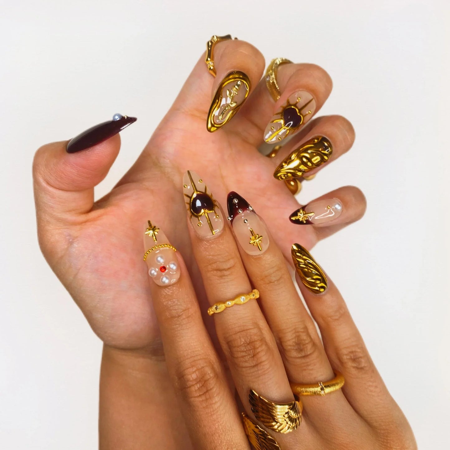 GILDED GLOW