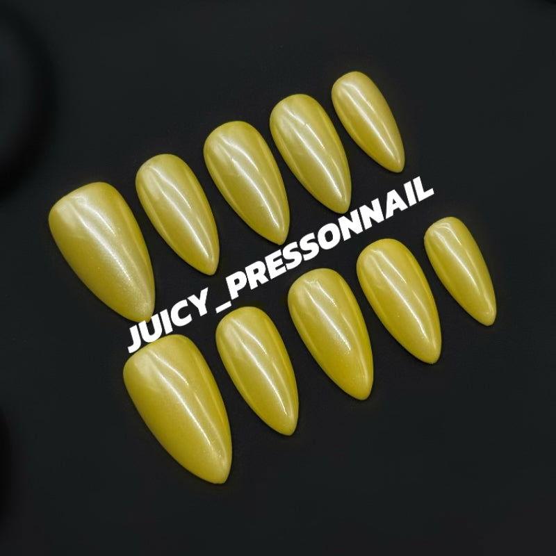 Yellow metallic techno manicure - JUICY Pressonnail -