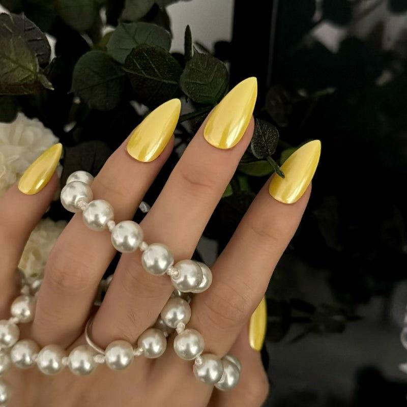 Yellow metallic techno manicure - JUICY Pressonnail -