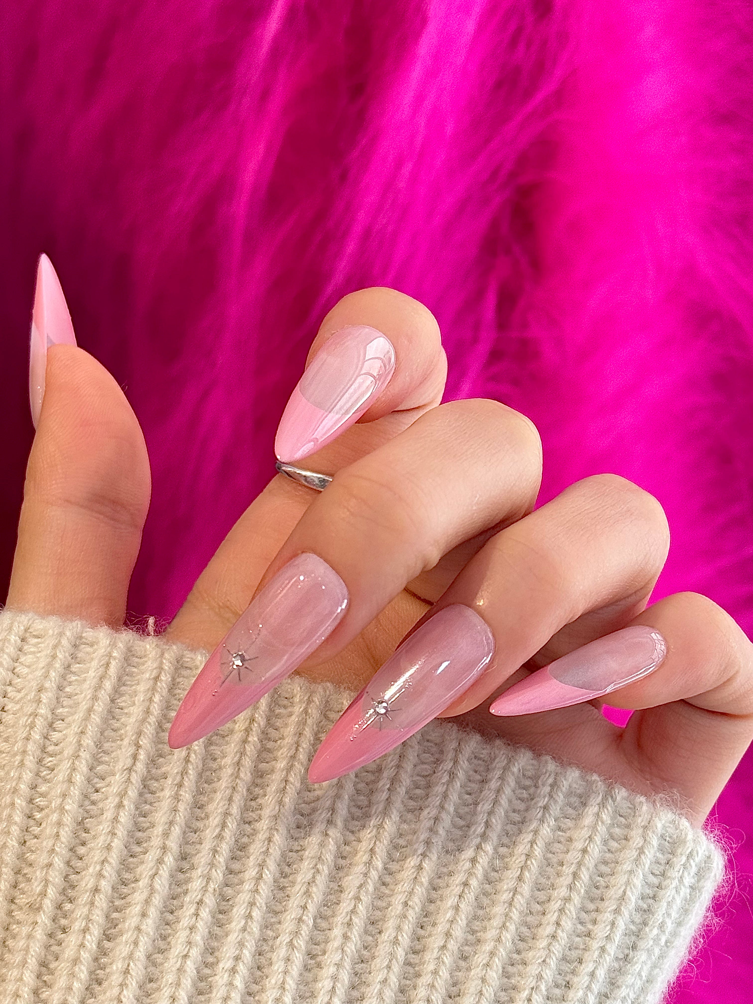 Pink French Solar System pressonnail