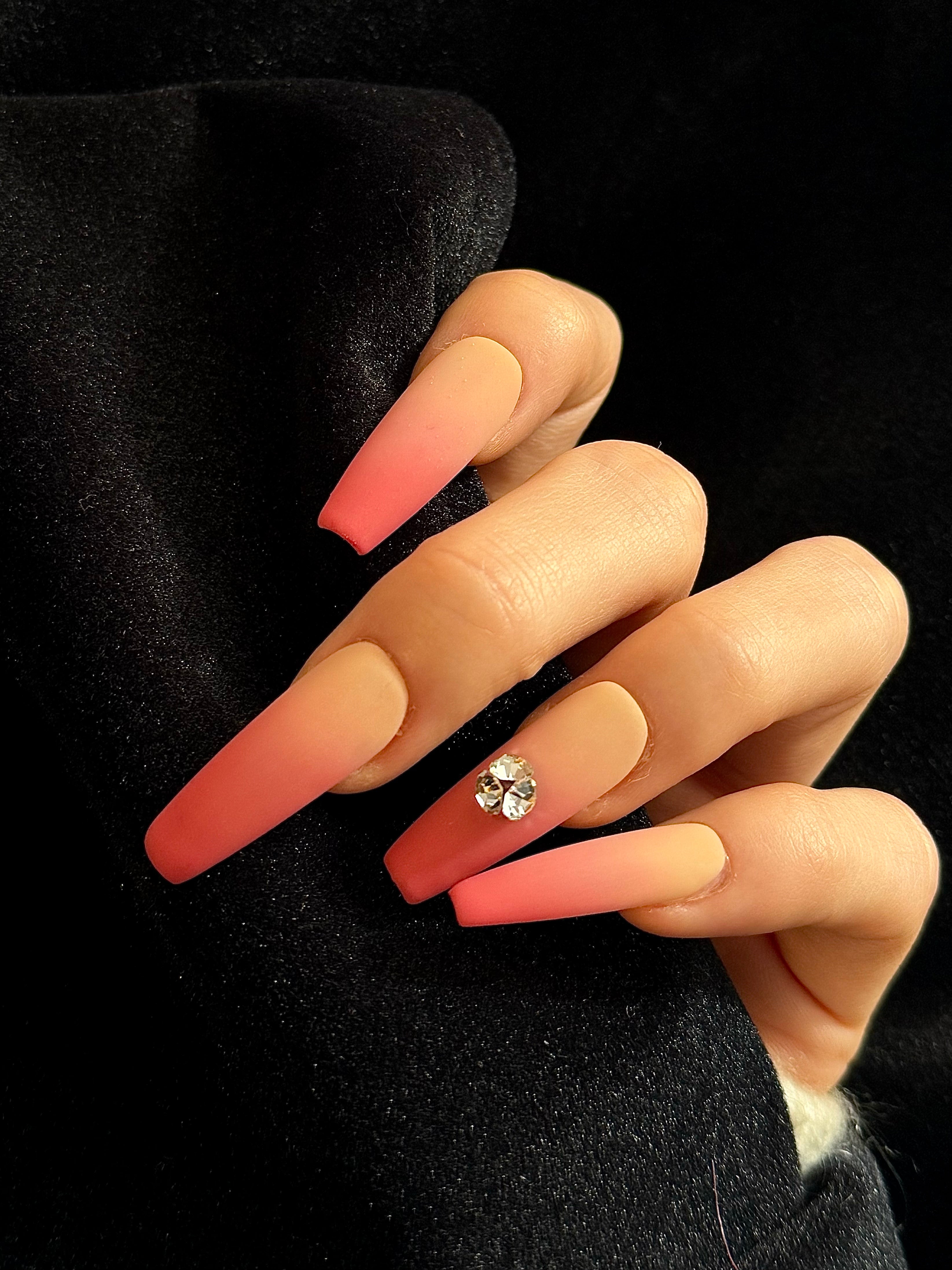 Matte Pink White Gradient Advanced Simplicity pressonnail