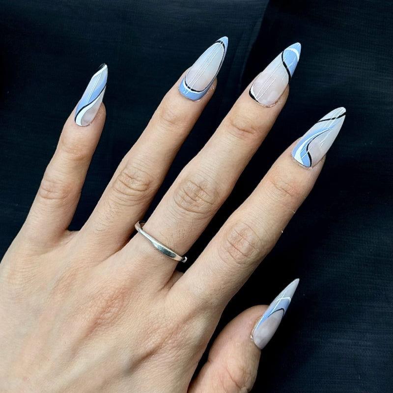 Blue&black&white Curved line Simple almond nail - JUICY Pressonnail - 