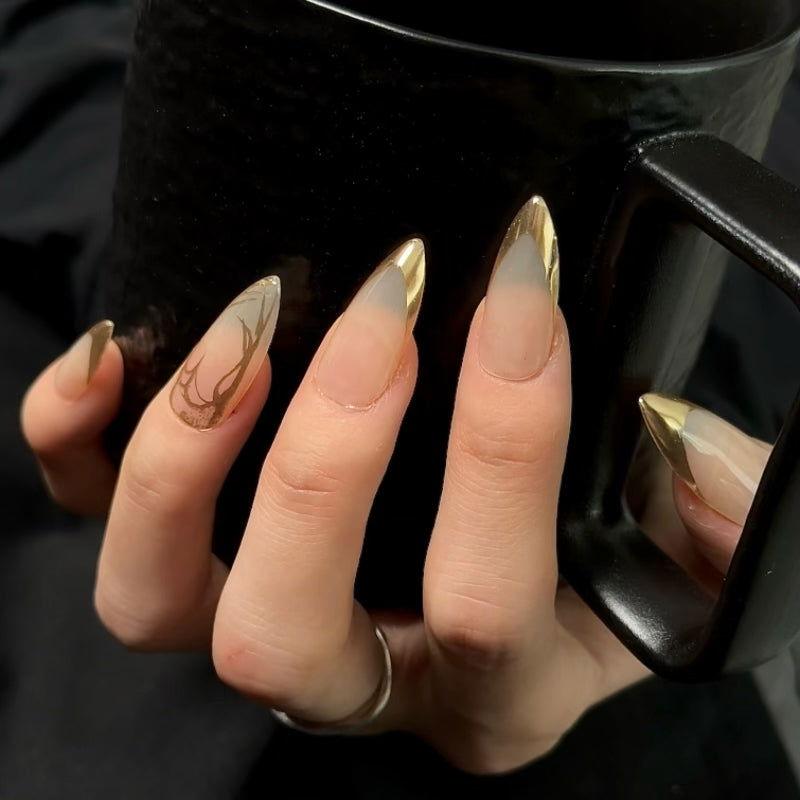Golden French minimalist manicure - JUICY Pressonnail - 